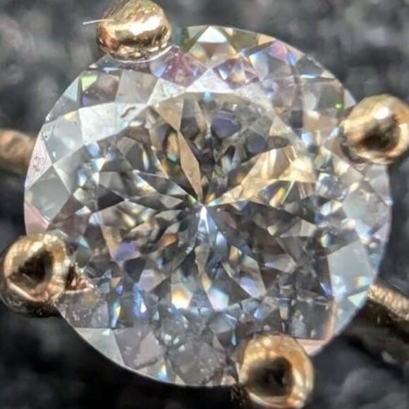 10K Yellow Gold 1.59G Moissanite 1Ct Ring. With appraisal document. - Picture 2 of 4